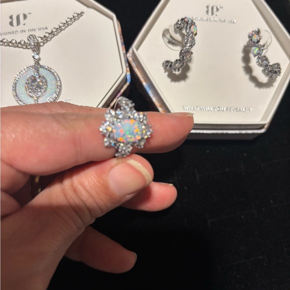 Bomb Party October White Opal Silver Necklace, earring & ring set - Picture 3 of 10